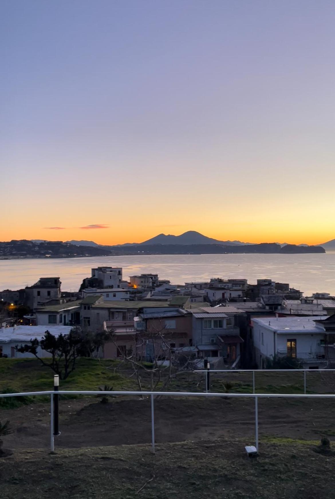 Re Vincy - Affittacamere Bacoli Exteriér fotografie